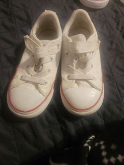 Converse Chuck Taylor Kids Low-Top Sneakers