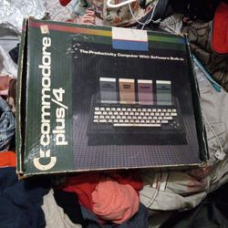 Commodore Plus/4 Vintage 