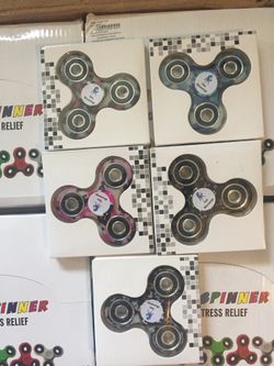 Fidget Spinners - $0 make offer