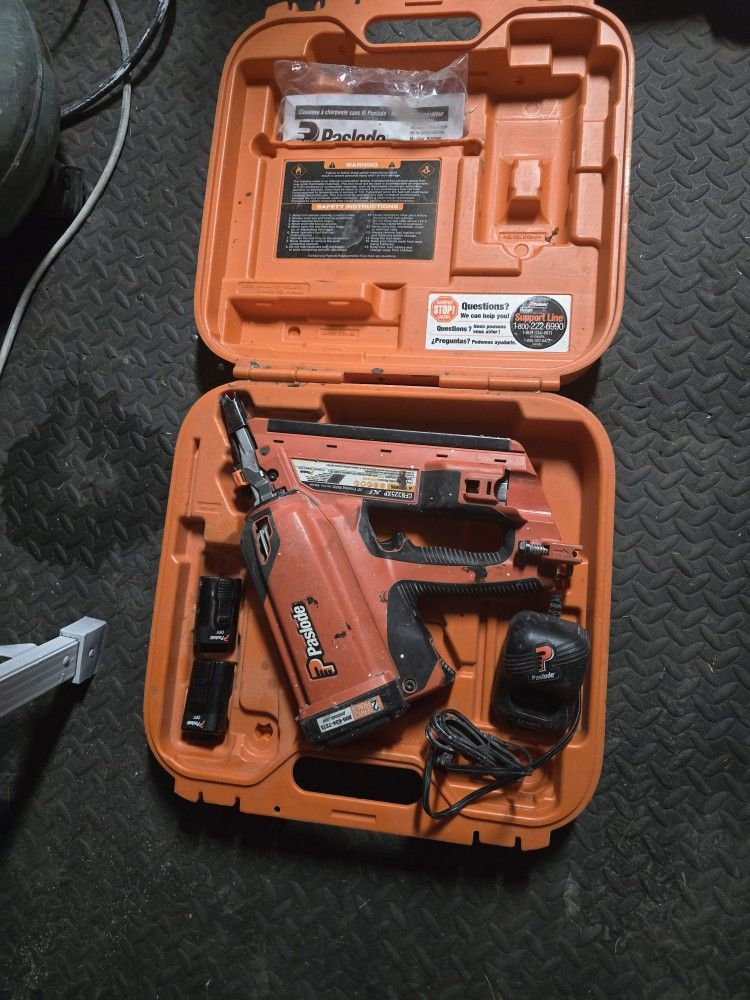 Paslode Framing Nail Gun