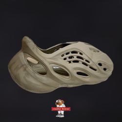 Yeezy Foam Runner Stone Sage Size 12