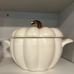 Pumpkin serving dish