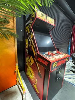 MORTAL KOMBAT II ARCADE MACHINE by MIDWAY