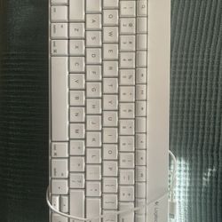 Logitech Wired Keyboard for iPad