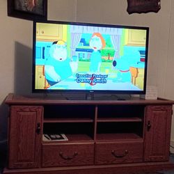 46 Inch RCA tv with Remote 
