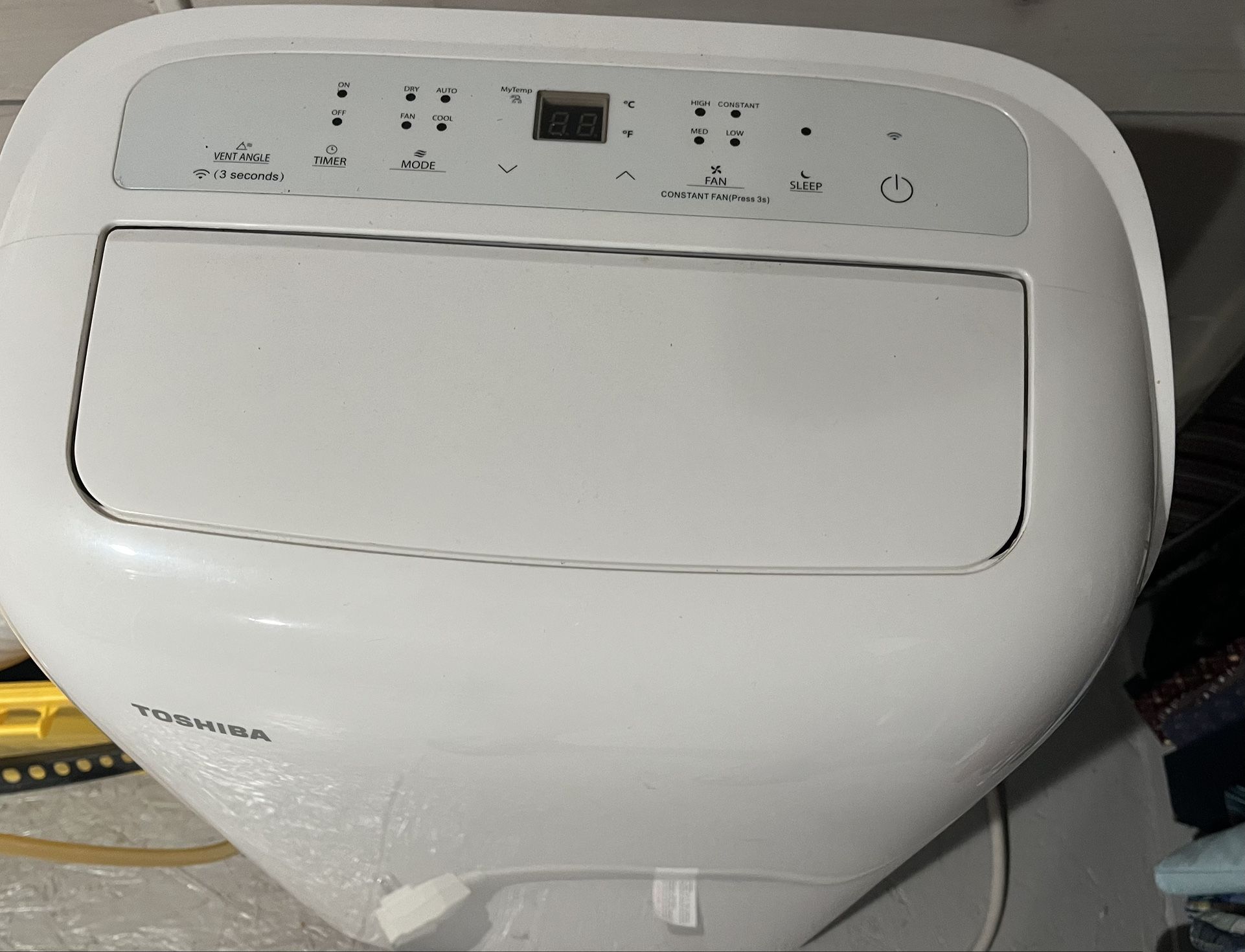 Potable AC Unit 12,000 BTU / 8,000 SACC PORTABLE AIR CONDITIONER and Dehumidifier with Remote