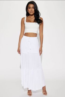 Women’s skirt Fashion Nova