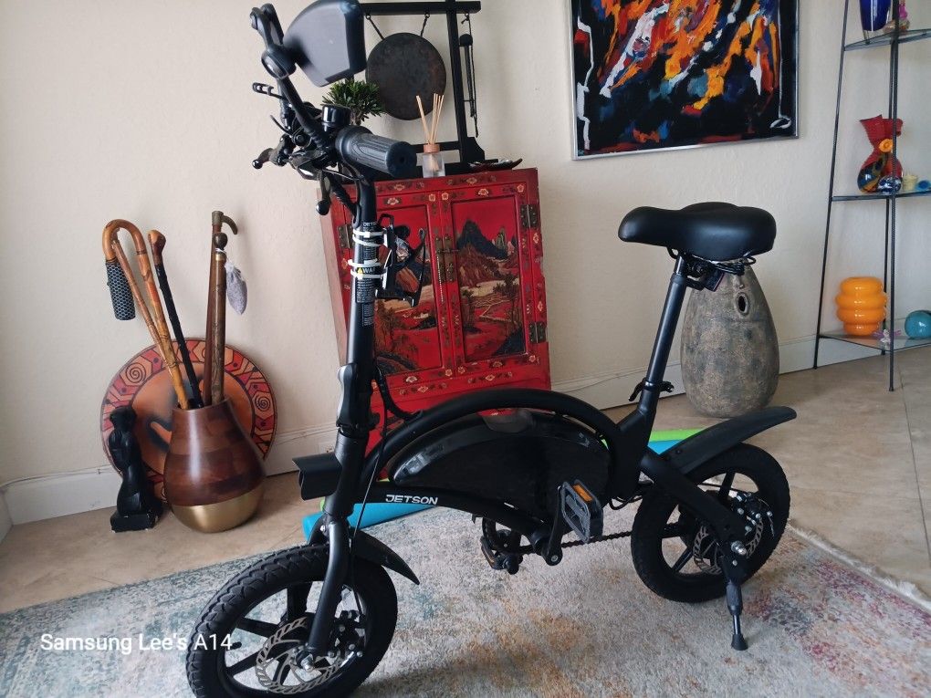 Jetson Folding E-Bike 400 or best offer