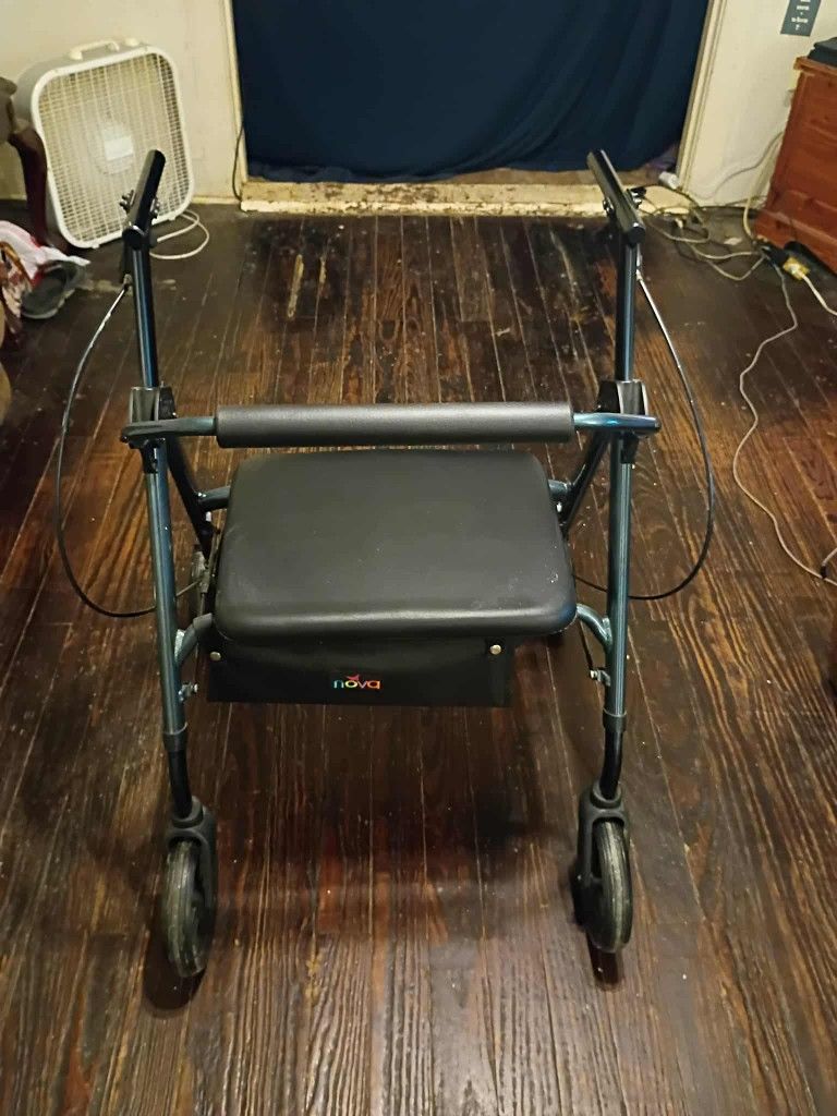 Very Nice Nova Walker With Seat