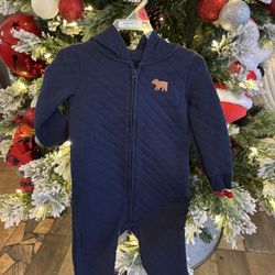 18 Meses $13 Por Los Dos ( Nuevos )