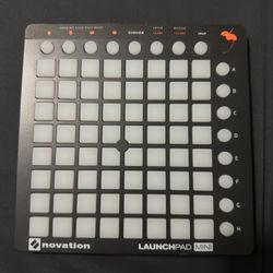 Novation Launchpad Mini MK3 – Beat Maker Pad w/ USB – Great Condition!