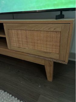 Tv stand
