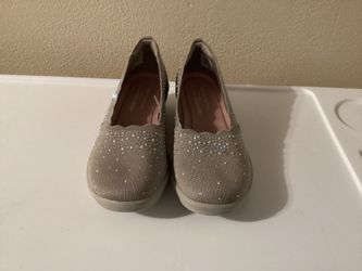Skechers Woman shoes size 8