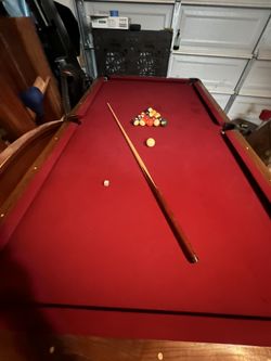 Connelly Billiard Pool Table 