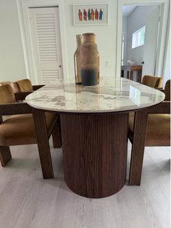 Modern Luxury Dining Room Set – Designer Marble Dining Table + 4 Matching Chairs + Bouclé Accent Chairs