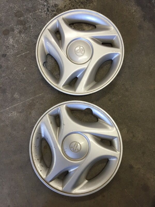2 Hub Caps For Toyota Sienna 2007 Tires 17.5in Diameter Size