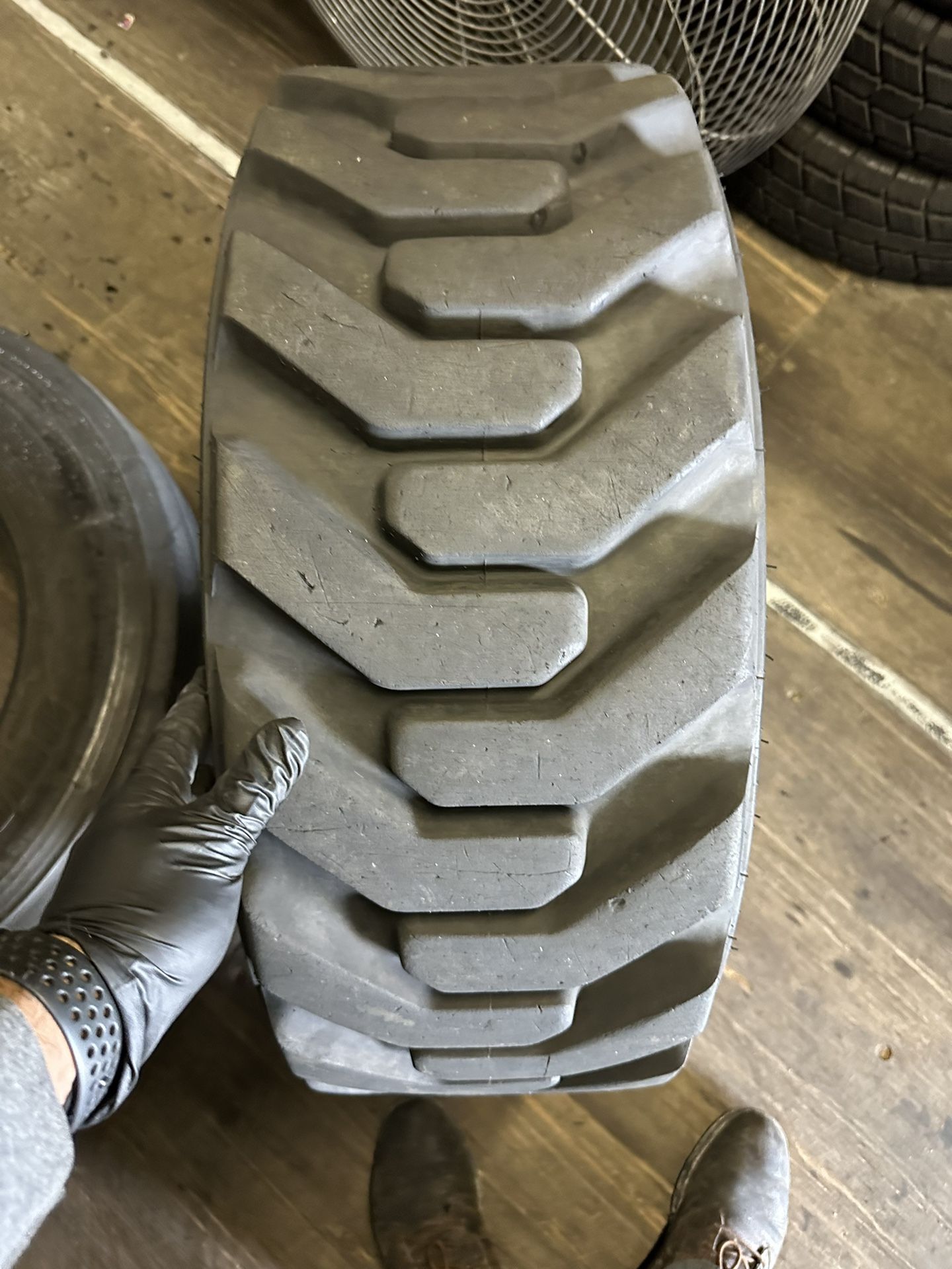 10-16.5 Bobcat, Skid Steer , Tractor Tire 