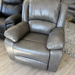 Leather Recliner 🔥 Brand New 