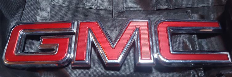 GMC Emblem