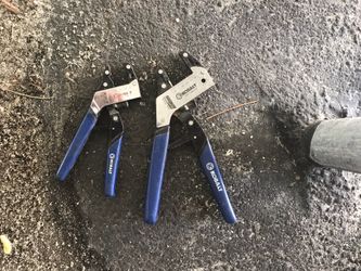 Pliers