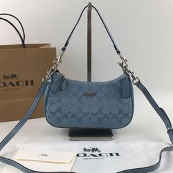 COACH Teri Shoulder Bag Signature Chambray Light Blue CH139 New