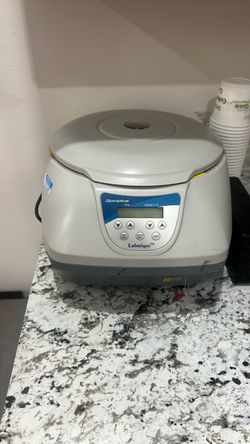 Labnique Spinplus Benchtop Laboratory Centrifuge