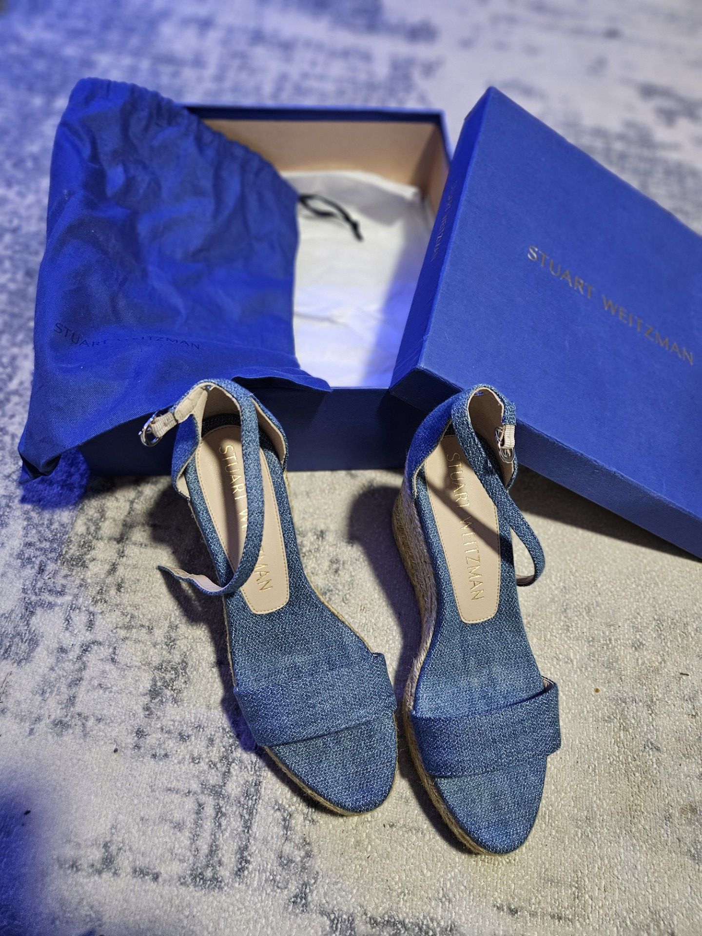 Stuart Weitzman size 8.5 women's shoes