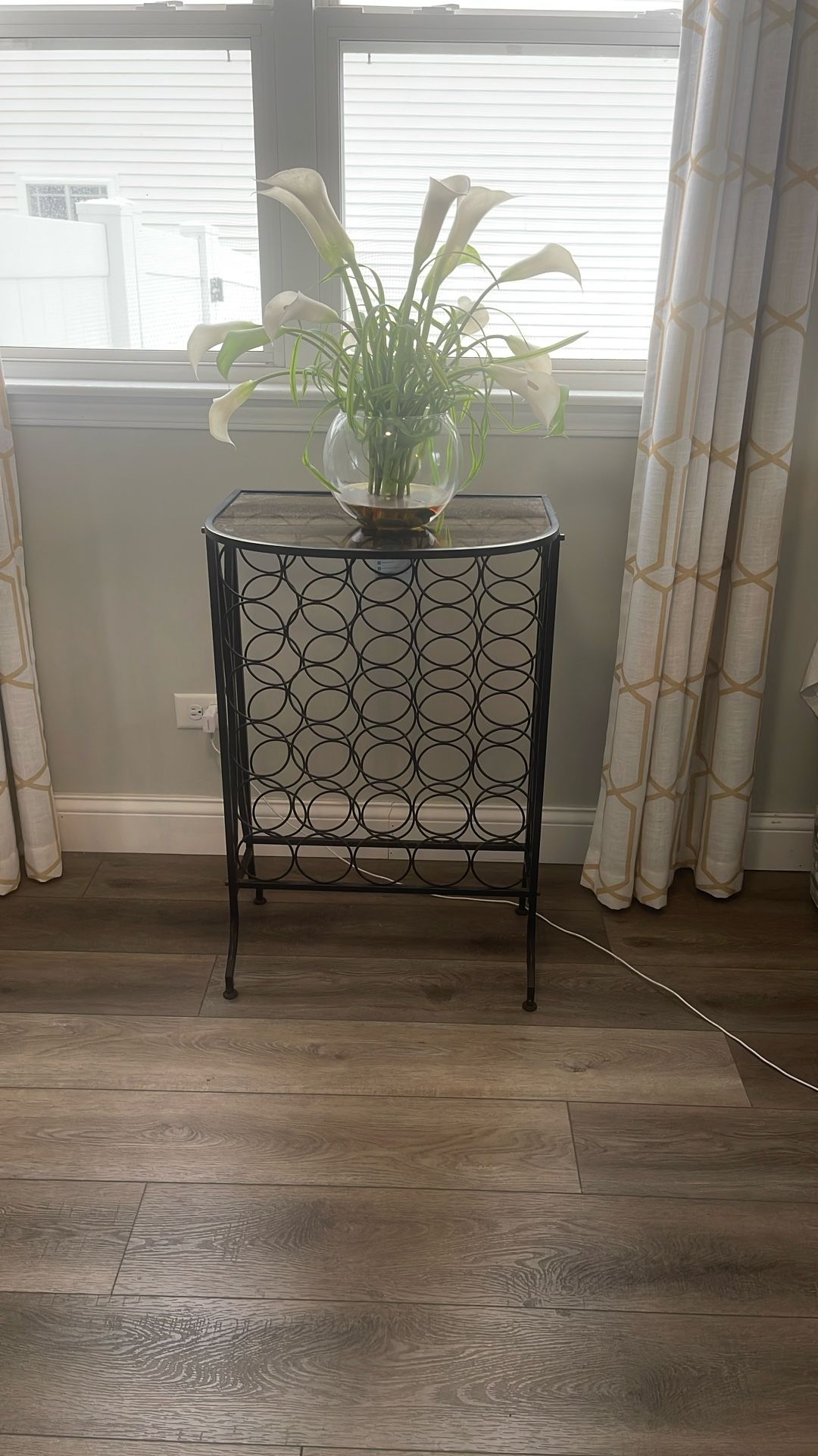 Metal Wine Rack with Smoky Brown Glass Top