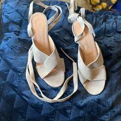 Suede Cream / Tan Wedge Shoes