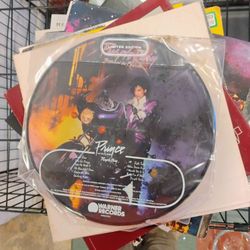 PRINCE Purple RAIN  (VINYL)