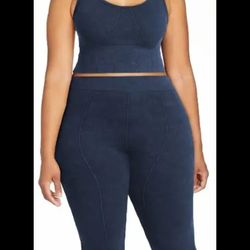 No Boundaries Seamless Scoop Cropped Tank and Flare Leggings Set, 2-Piece, Women’s....NEW WITH TAGS..SIZES..XXS -XS -XL