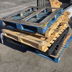 Free Pallets