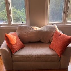 Deep Seated Loveseat 