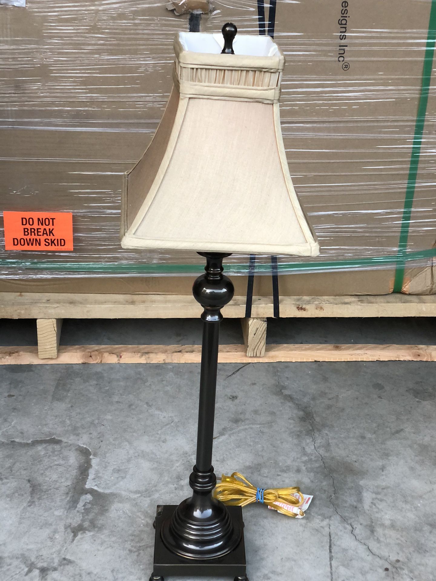 Table Lamp (30.5”)