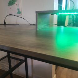 L SHAPED SIT OR STAND DESK LIKE NEW
