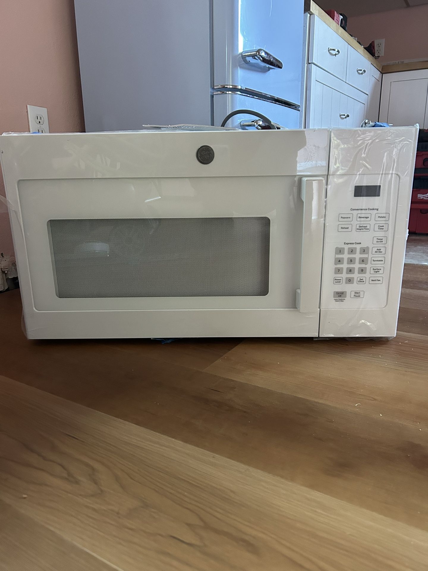 brand new microwave!