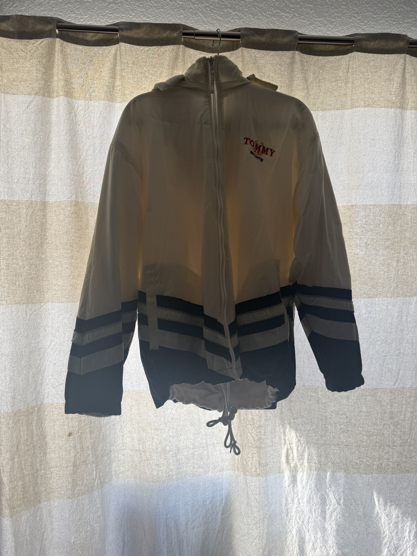 Creme white Tommy Hilfiger removable Hoodie Jacket