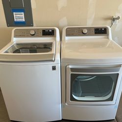 LG Washer and Dryer (delivery available)