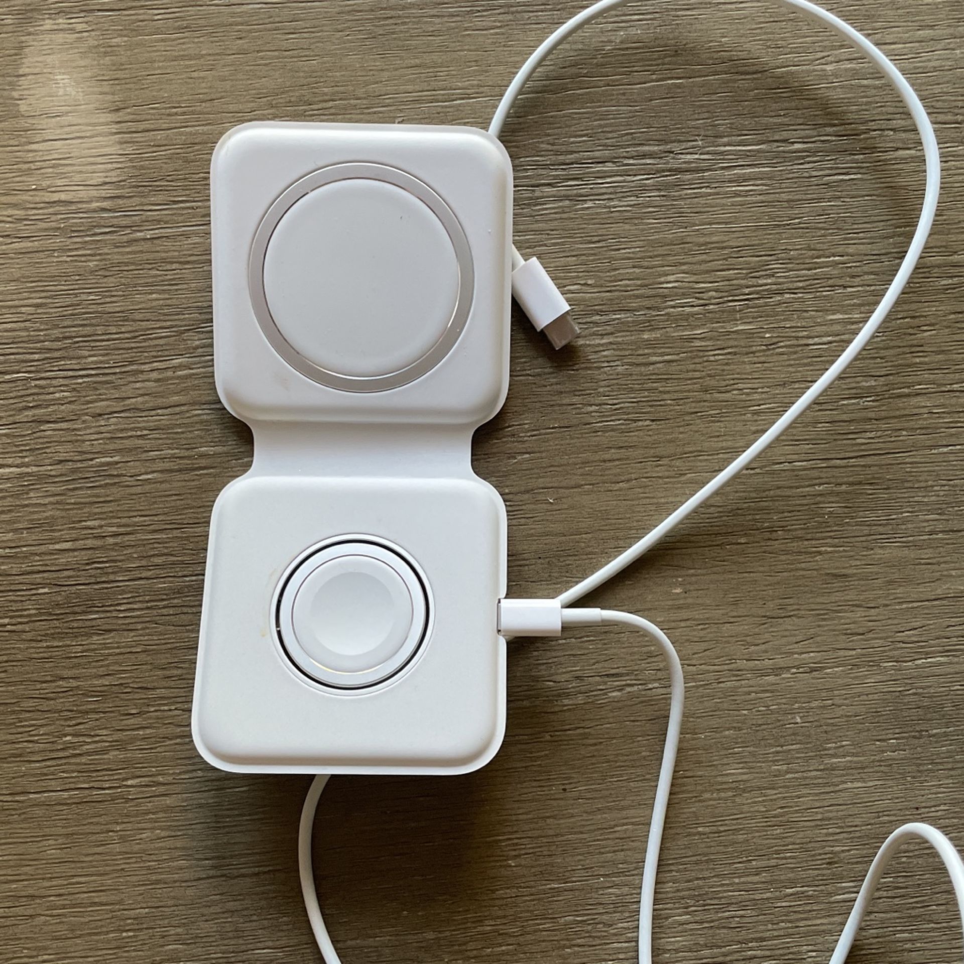 Apple mag Safe + Apple Watch Charger 