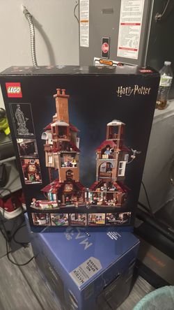 LEGO Harry Potter The Burrow Set