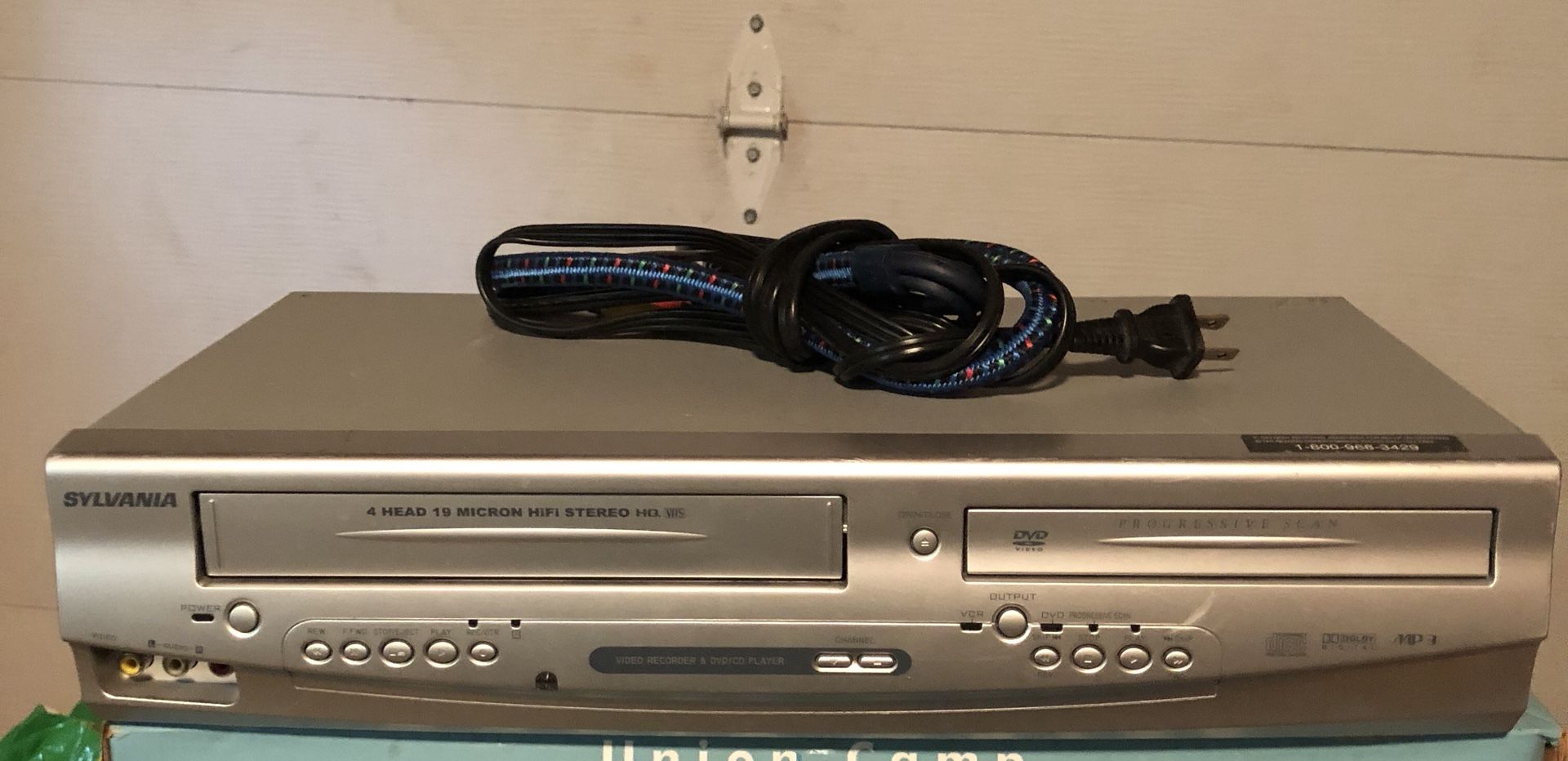 CD / DVD player