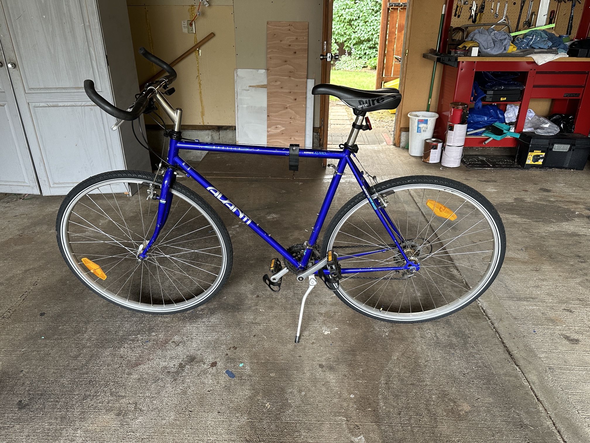 Men’s 27 Inch Road Bicycle