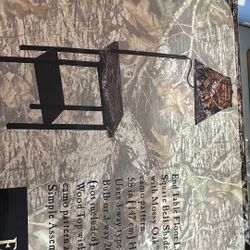 End Table Floor Lamp. 