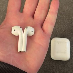 AirPods