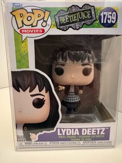 Funko Pop! Movies Beetlejuice Lydia Deetz #1759 Vinyl Figure + Protector