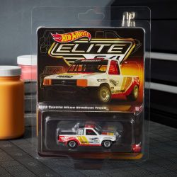 Hot Wheels Collectors Elite 64 1989 Toyota HiLux Stadium Truck