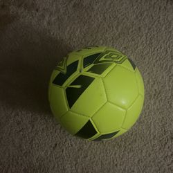 Umbro Size 5 Soccer Ball 