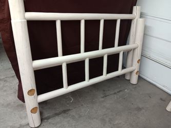 4 piece queen lodge pole bedroom set