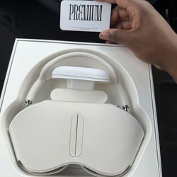 AirPod pro max’s (usb-c)