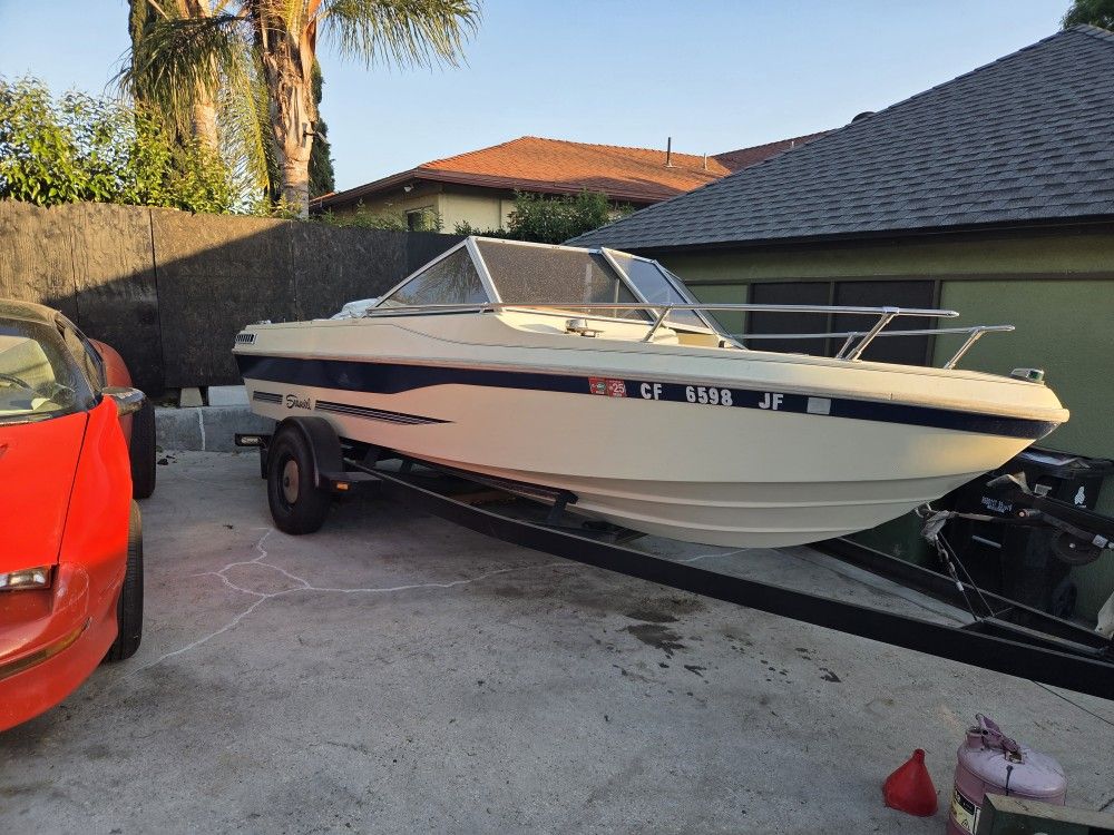1986 Seaswirl 18 Ft
